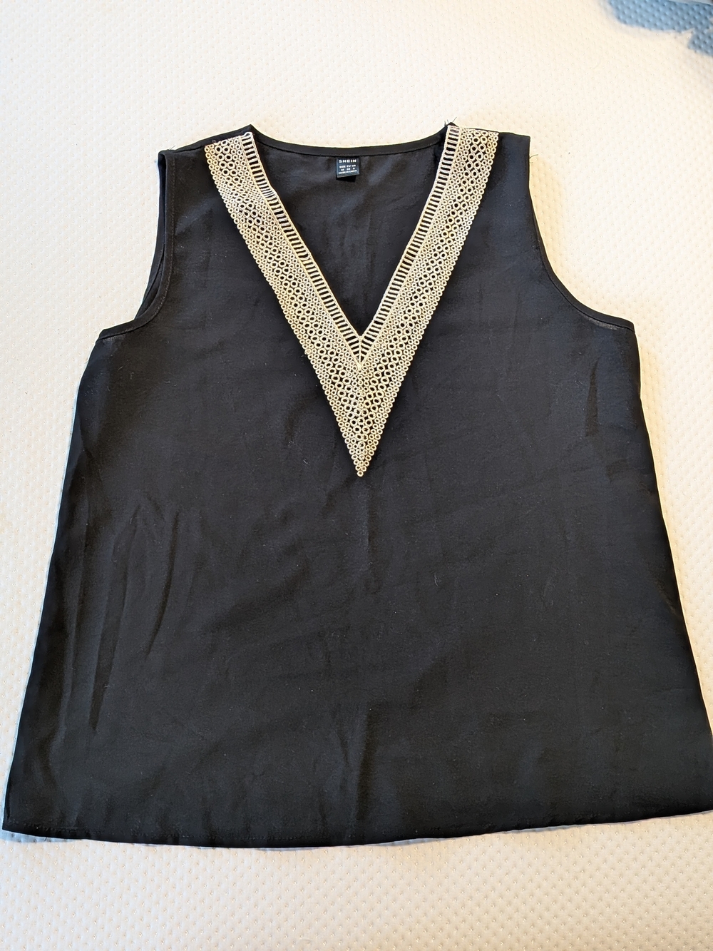 SHEIN Black Sleeveless V-Neck Top with Beige Crochet Trim